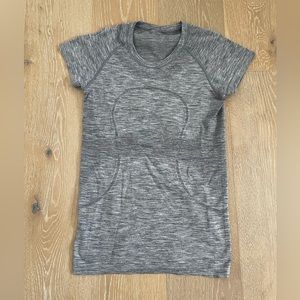 Lululemon Women’s Swiftly Tech Short Sleeve Shirt 2.0 - 6